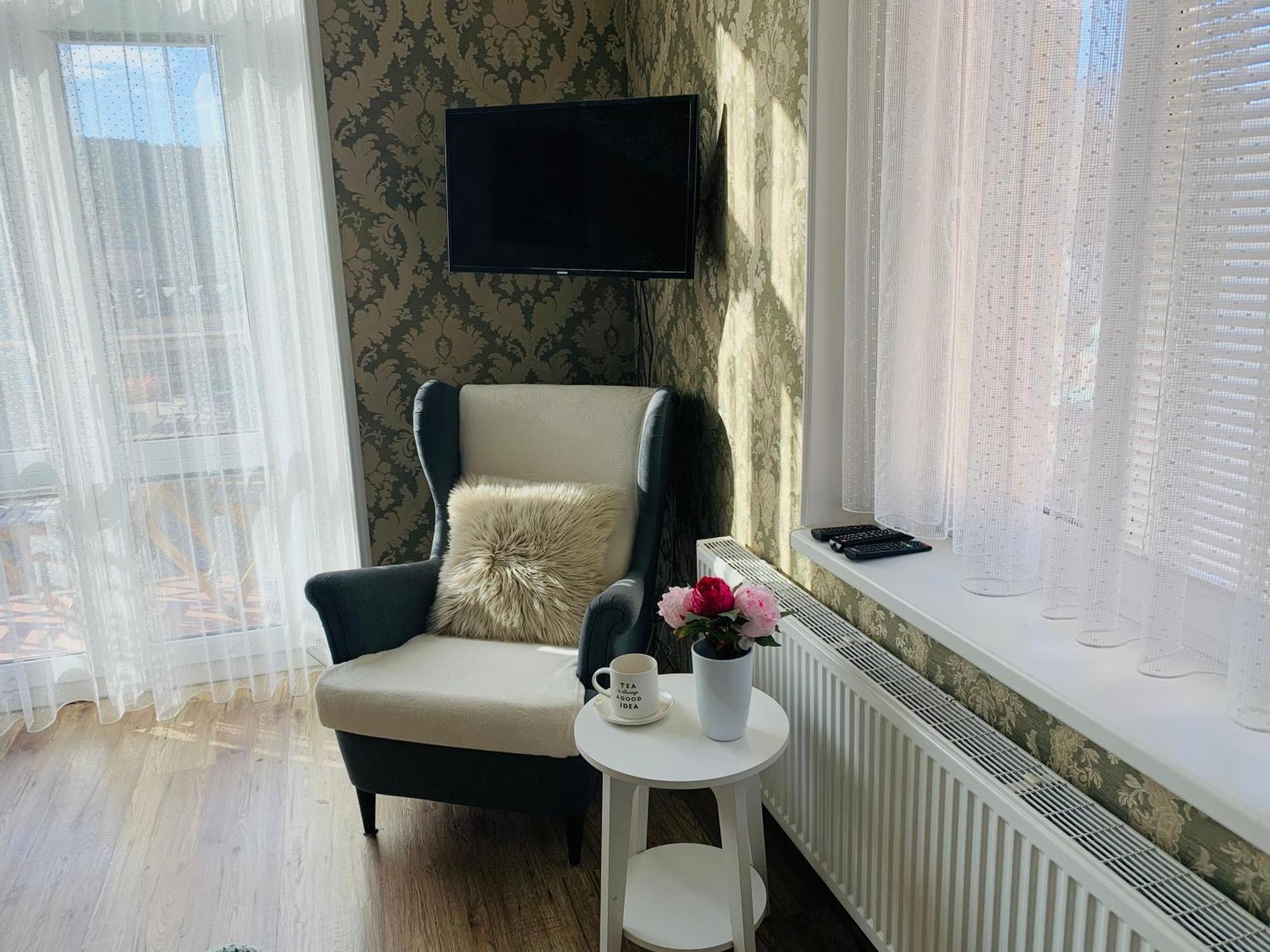 Romanceart Apartments Карловы Вары Экстерьер фото