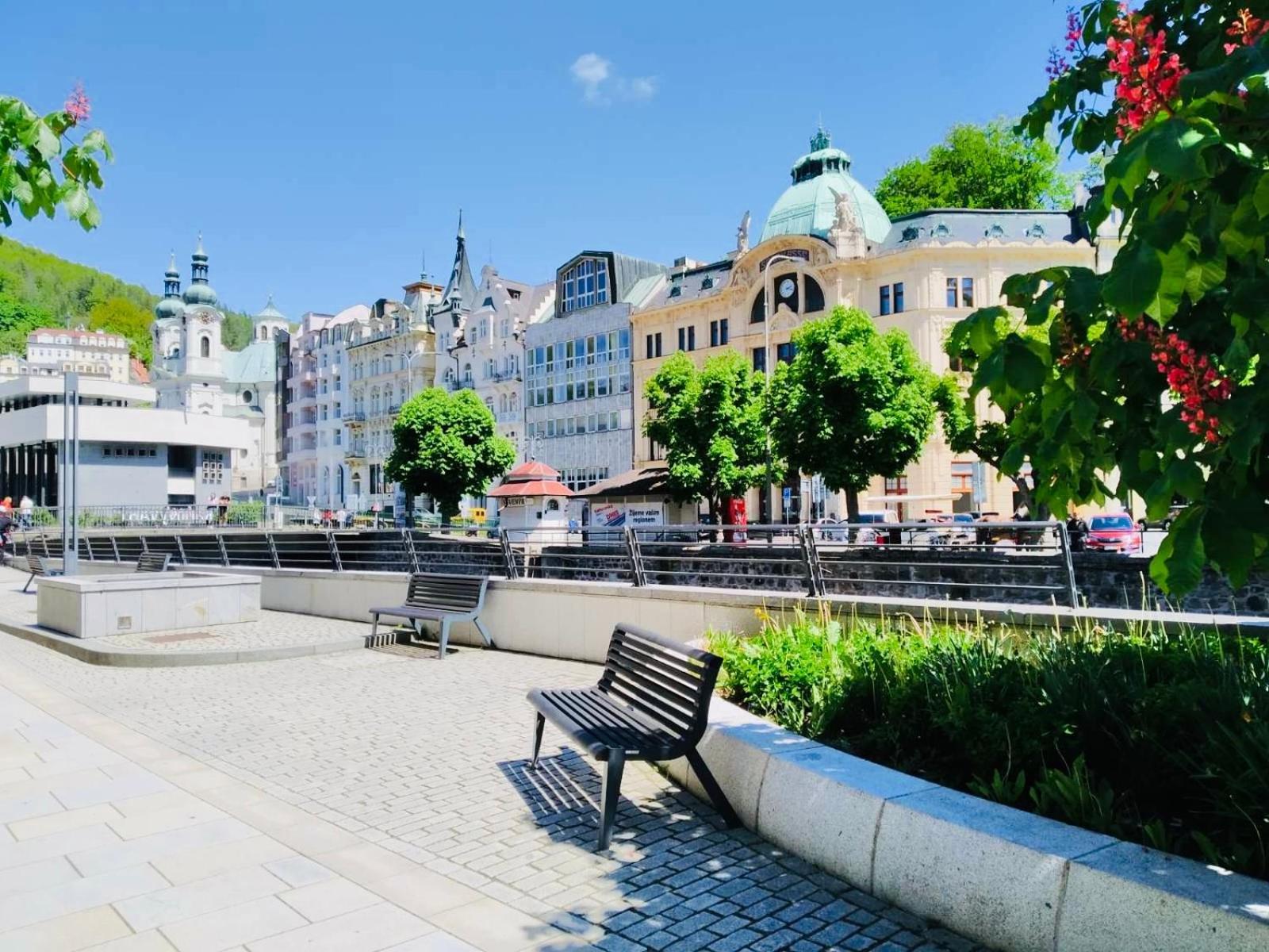 Romanceart Apartments Карловы Вары Экстерьер фото