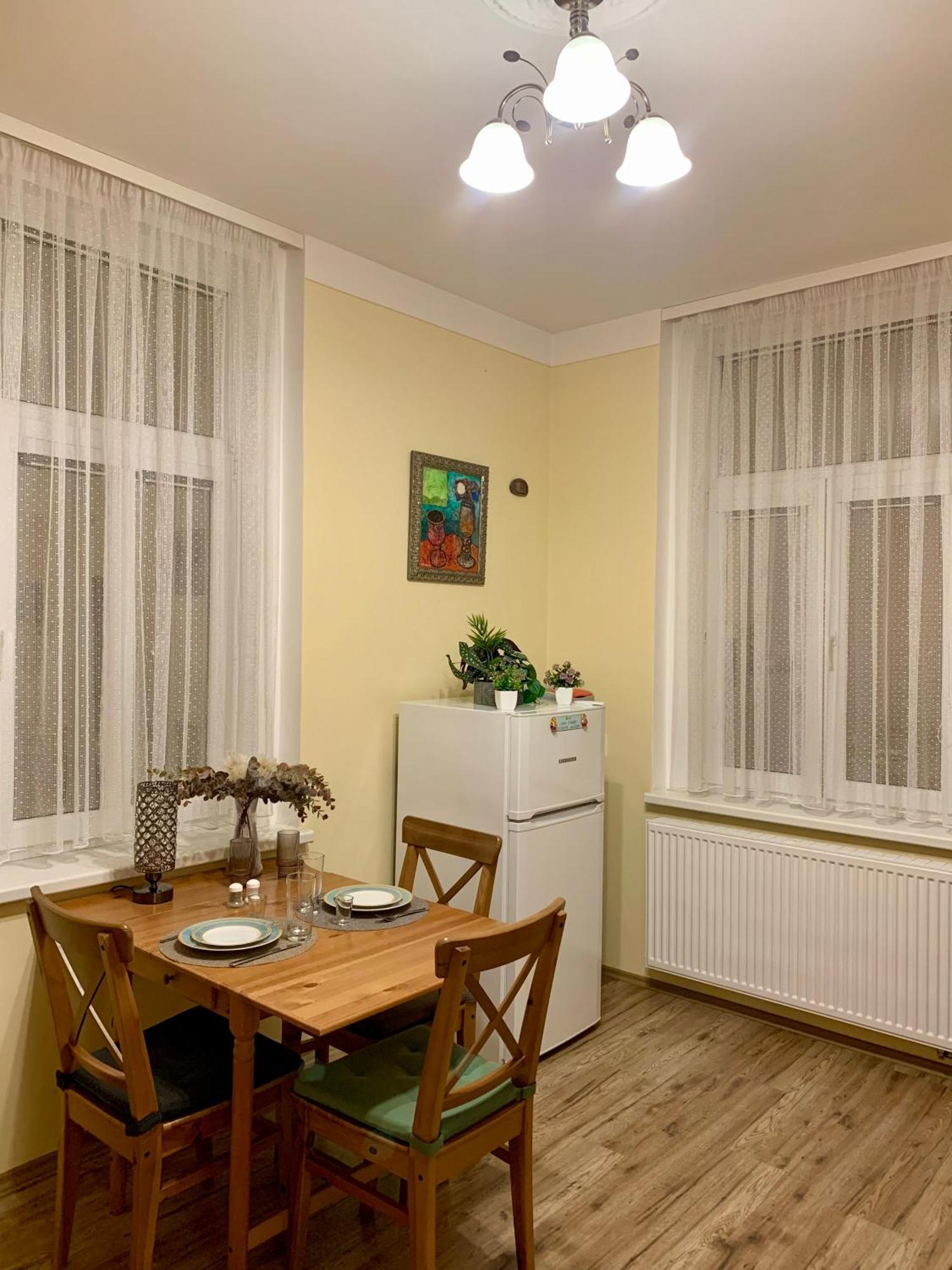 Romanceart Apartments Карловы Вары Экстерьер фото